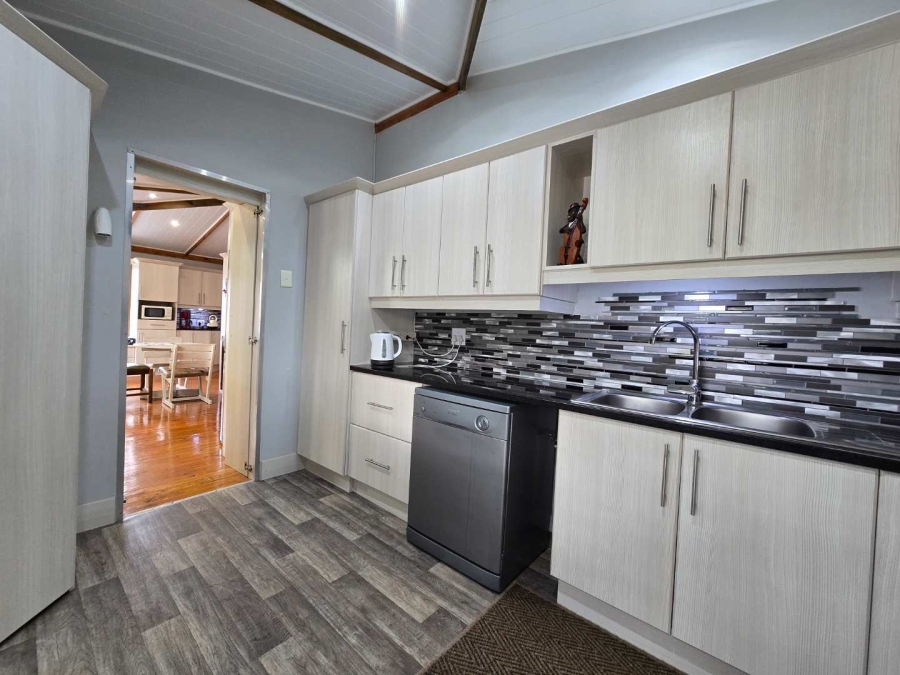 4 Bedroom Property for Sale in Stilbaai Wes Western Cape